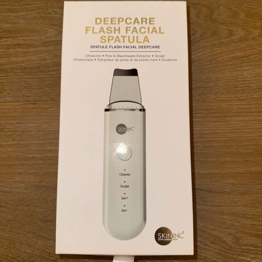 SkinInc Deepcare Flash Facial Spatula